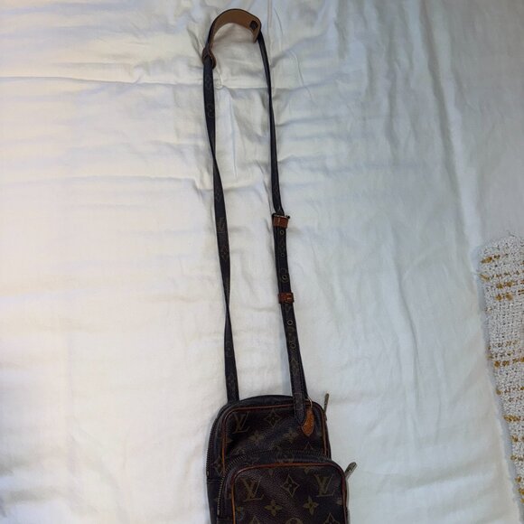 Authentic Louis Vuitton Amazon crossbody bag - Picture 7 of 10